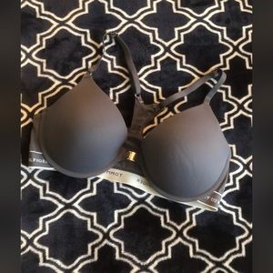 🎈Final Sale🎈 TOMMY HILFIGER bra